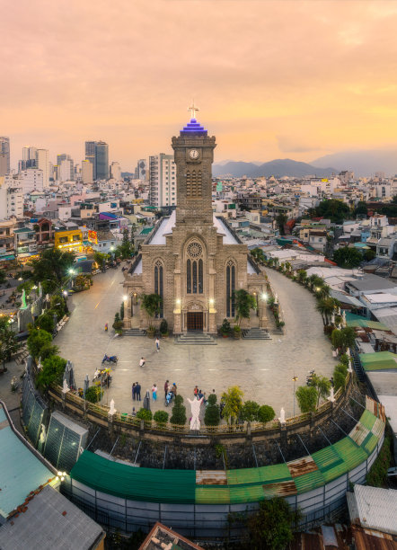 芽庄市的基托王大教堂图片下载