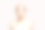 快乐的女人在白色背心微笑孤立的灰色背景。美容、化妆品、护肤、魅力图片下载