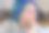 忧郁的千禧一代女性染蓝色头发的肖像。年轻的成年女性在思考中看向别处图片下载