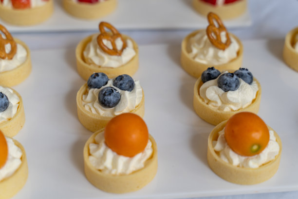 家庭聚会自制甜点蛋糕图片下载