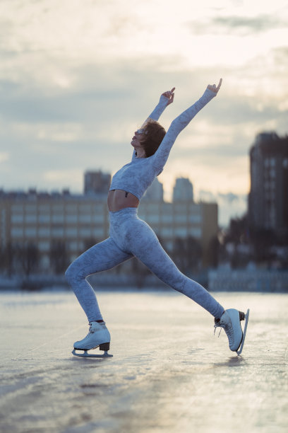 冰河花样滑冰B图片下载