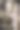 照片中的女子与棕色皮革手提包与复古look。在户外的照片图片下载