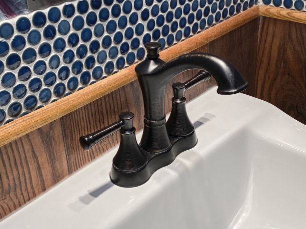 黄铜水龙头细节图片下载