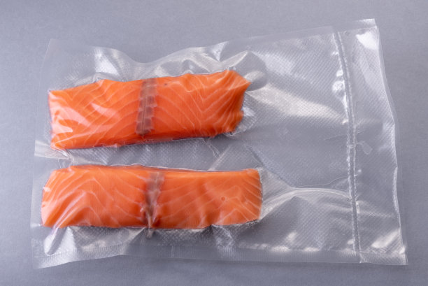 真空包装三文鱼片图片下载