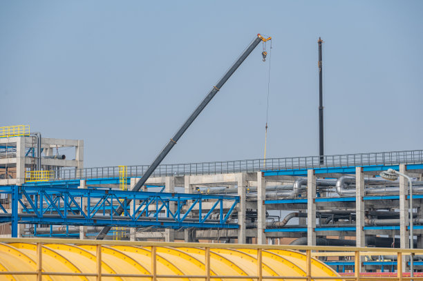 在建化工厂厂房及设备图片下载