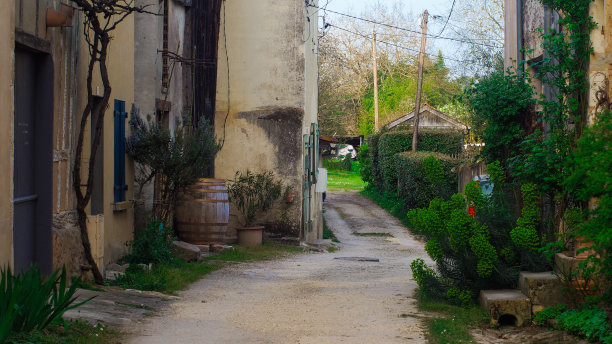 法国村庄里的老房子图片下载