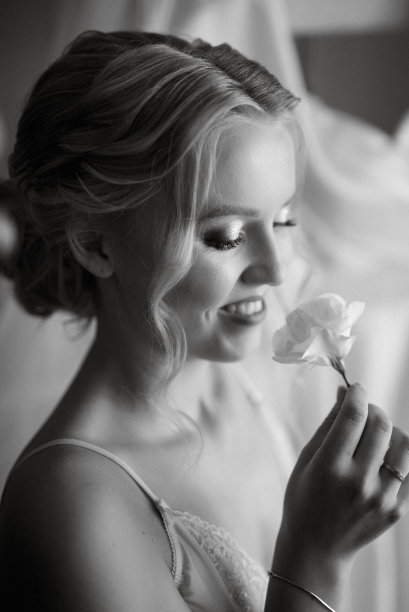 早晨的新娘与创造的形象图片下载