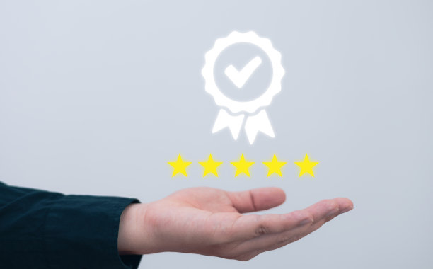 商人的手显示出最好的服务图片下载