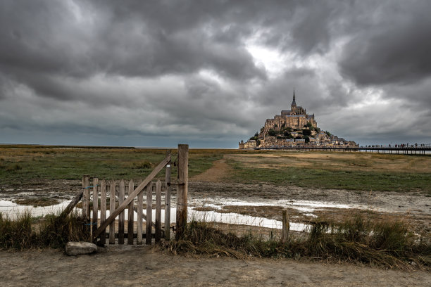 圣米歇尔山大教堂，英吉利海峡，圣詹姆斯路，圣地亚哥德孔波斯特拉路线，诺曼底，法国图片下载