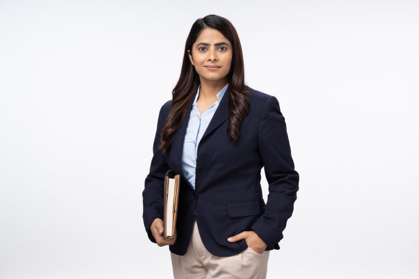 美丽的女商人站在日记的股票照片图片下载