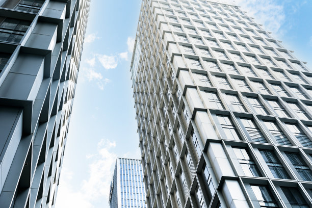 办公楼，低角度视野图片下载