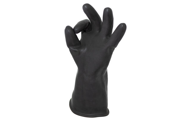 “OK”标志是由一只戴着白色背景黑色橡胶手套的手制作的图片下载