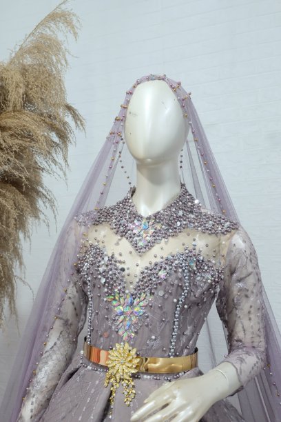 来自东南亚的服装设计模特，通常在婚礼或正式派对上穿着。1图片下载