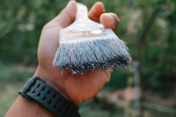 油漆刷不干净图片下载