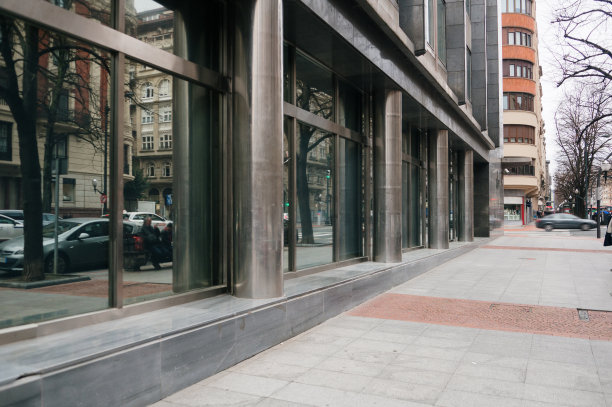 办公楼一楼图片下载