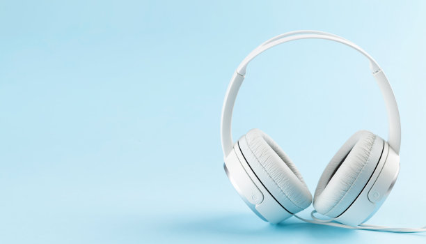 蓝色背景耳机图片下载