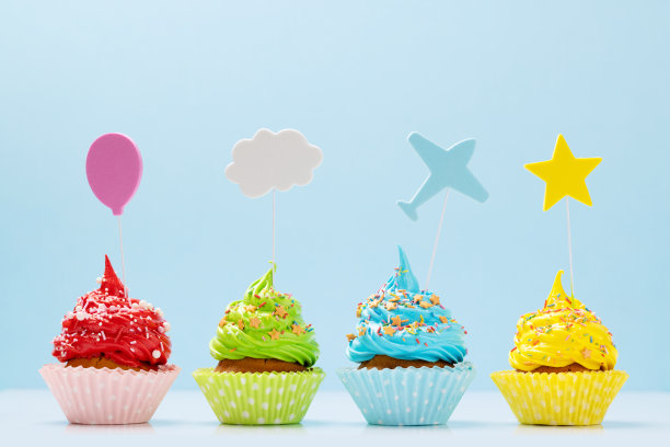 色彩斑斓的蛋糕图片下载