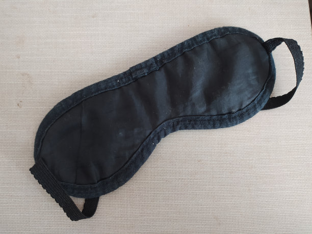 黑色的睡眠眼罩，睡眠面具图片下载