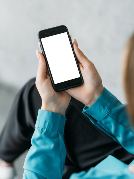 在线会议办公室女性移动模型图片下载