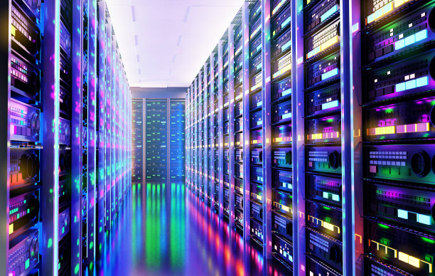 大现代服务器室，数据中心或采矿农场内部有美丽的霓虹灯反射。大贝塔，互联网，安全，个人信息，商业存储。三维渲染图图片下载