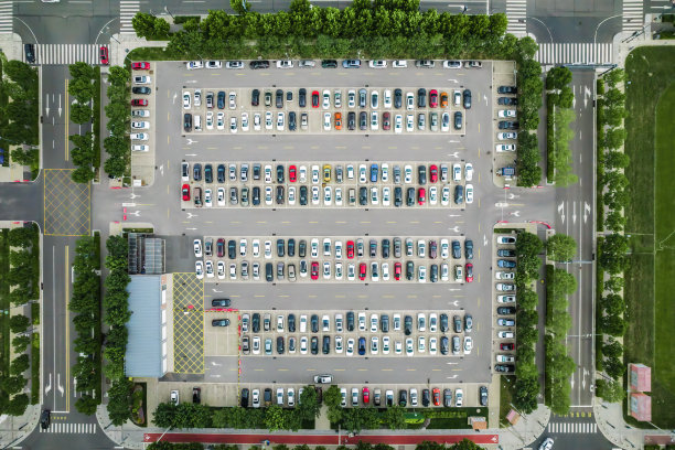 停车场航拍照片图片下载