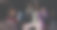 一群女性创业公司正在开发一款可以用虚拟现实眼镜玩的游戏。图片下载