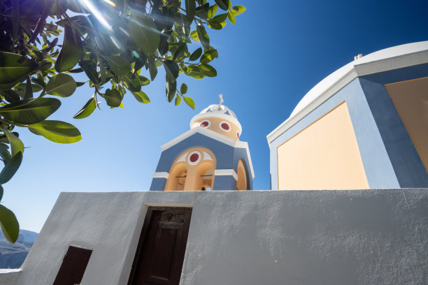 希腊南爱琴海群岛圣托里尼的Firá圣约翰浸礼会大教堂图片下载