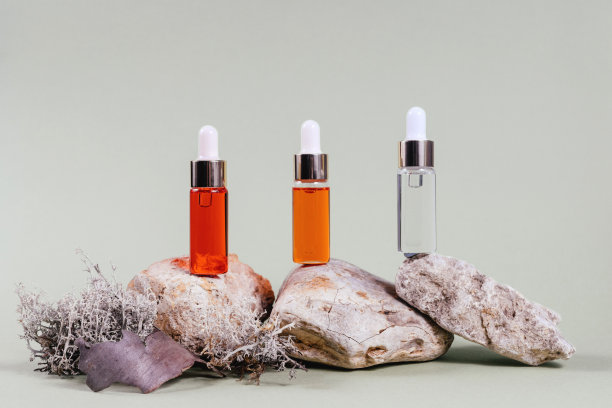 由天然材料制成的商品和化妆品的平台。图片下载