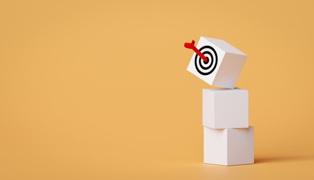 箭击中目标板上的方块复制空间。商业符号概念的目标受众图片下载