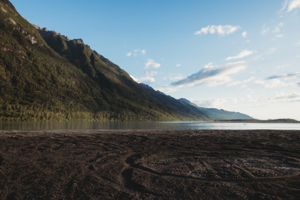 刀上,河图片下载