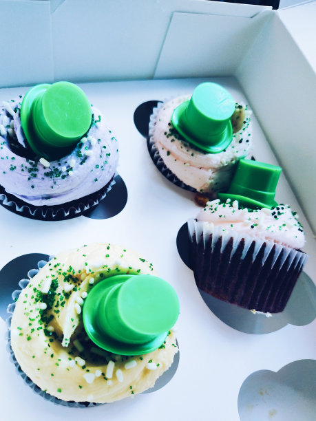 小妖精蛋糕图片下载