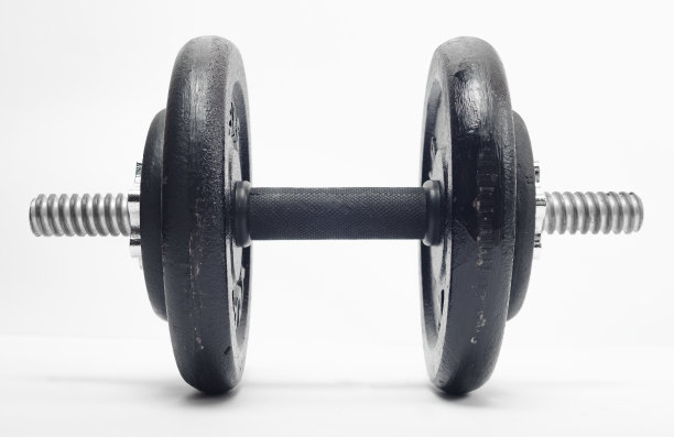 可拆卸的金属哑铃，白色背景，黑色圆盘，金属杠铃，锻炼和健康问题图片下载