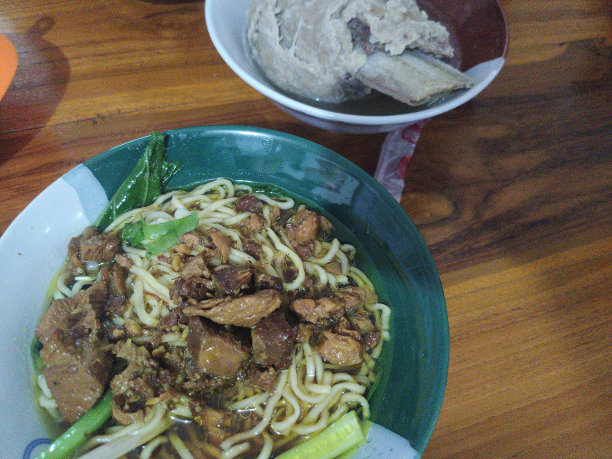 肋骨，肉丸，鸡肉，面条图片下载