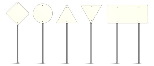 一套白色的道路标志，白色背景的交通标志图片下载