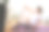年轻女子健身妈妈和女婴在家里的垫子上做健身图片下载