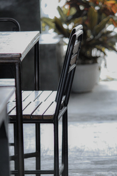 空椅子图片下载