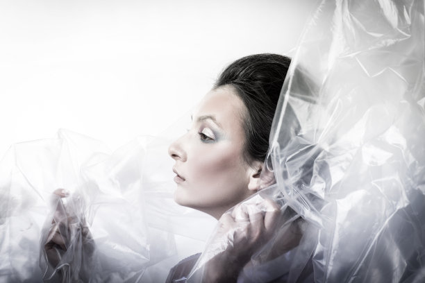 一个年轻的女模特在复古风格的肖像图片下载