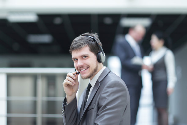 关闭了。肖像的快乐接线员呼叫中心图片下载