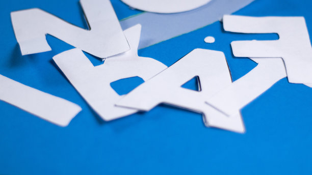 白纸剪纸的信笺图片下载