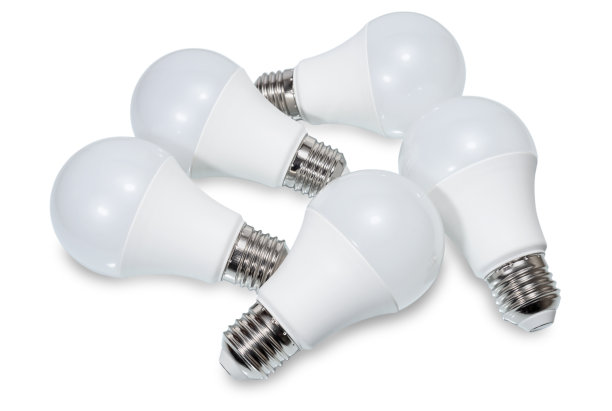 LED灯泡靠近图片下载