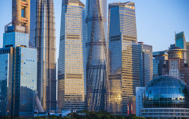 东方明珠大厦、上海中心大厦、上海国际金融中心、陆家嘴CBD、上海城市景观摄影、黄浦江两岸建筑、人文。图片下载