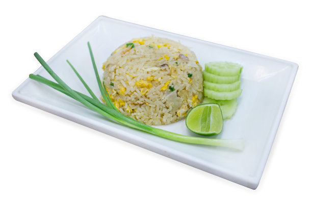 俯瞰泰式炒饭蟹肉配青柠片，重点精选图片下载