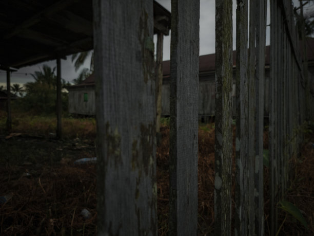 木栅栏图片下载