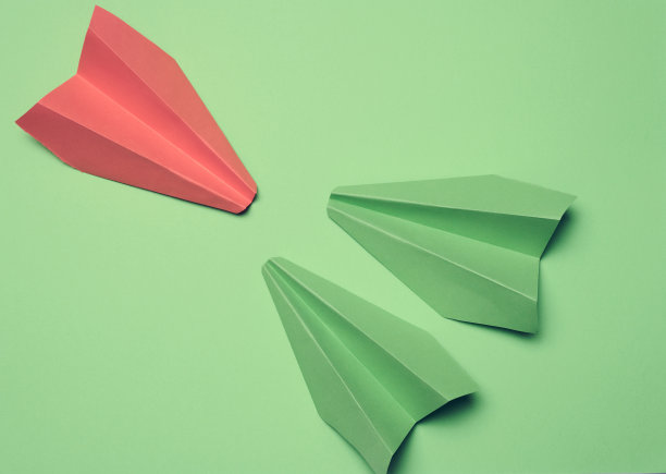 纸飞机，对抗的概念，对话图片下载