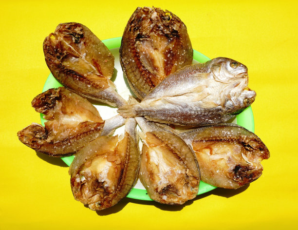 晒鱼干图片下载