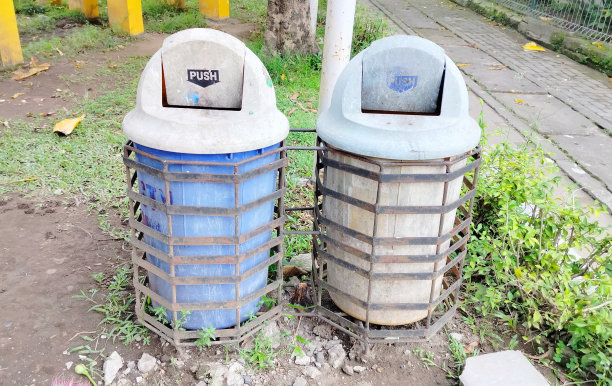 垃圾桶图片下载