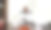自信的非洲商人双手交叉坐在笔记本电脑上图片下载
