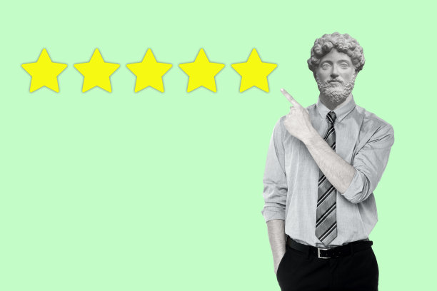 当代艺术拼贴画，一个人的雕像头五星。图片下载