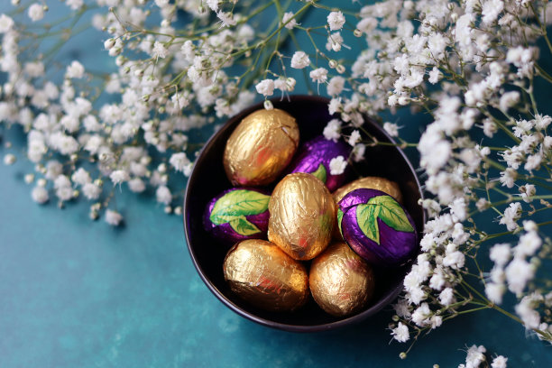 复活节巧克力彩蛋图片下载