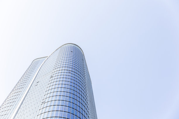 办公楼，低角度视野图片下载